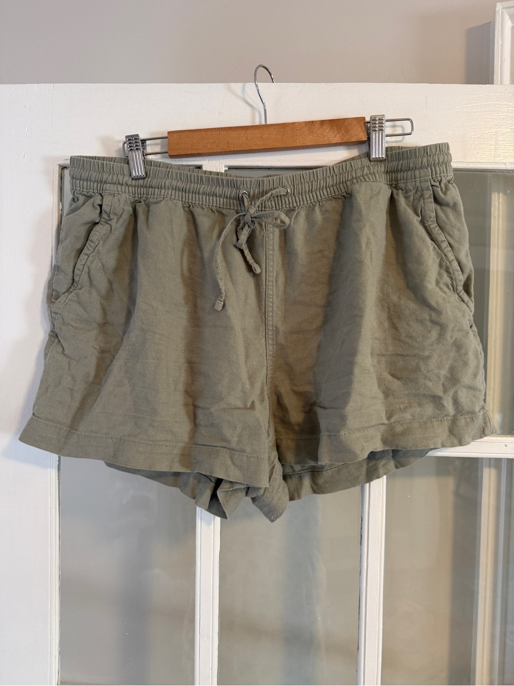 H&M Green Linen Blend Shorts